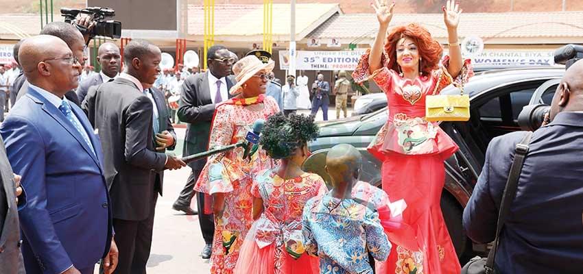 Issues de toutes les conditions sociales, elles ont été honorées de la présence de la première dame, Chantal Biya, qui a présidé le défilé à Yaoundé hier.