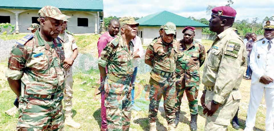 Le chef d’état-major des armées et ses éléments sur le site des FS à Kribi.