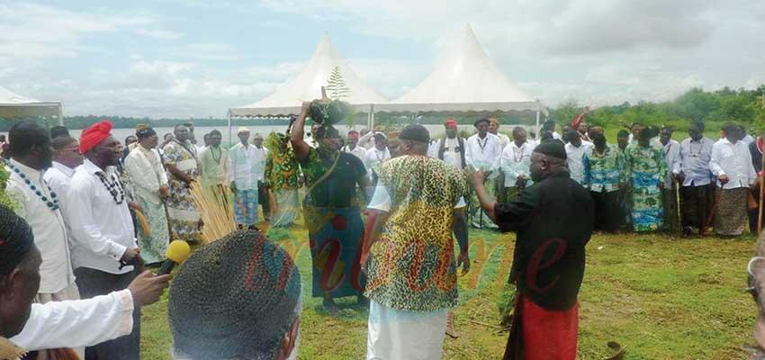 Traditional rulers are chipping their mite to restore peace in the country. Traditional rulers are chipping their mite to restore peace in the country.