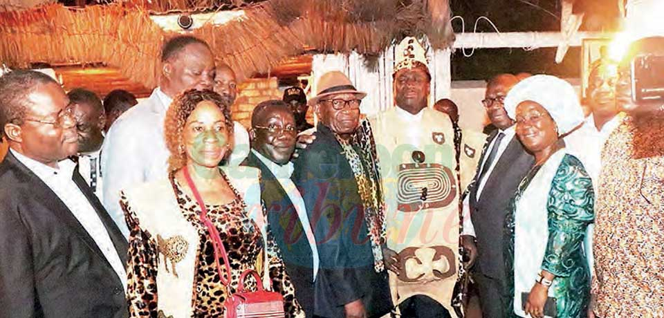 Gestion participative de Douala : le maire rencontre le Centre-Sud-Est Gestion participative de Douala : le maire rencontre le Centre-Sud-Est