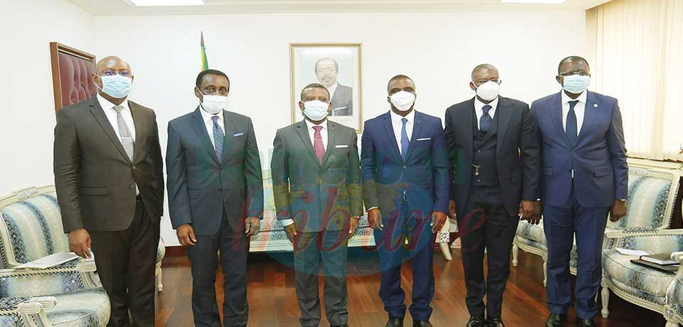 Government and medical corps in synergy to fight against the Covid-19 pandemic. Government and medical corps in synergy to fight against the Covid-19 pandemic.