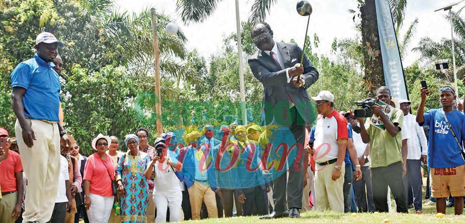 Développement de la pratique sportive : un Golf Club à Nkoabe