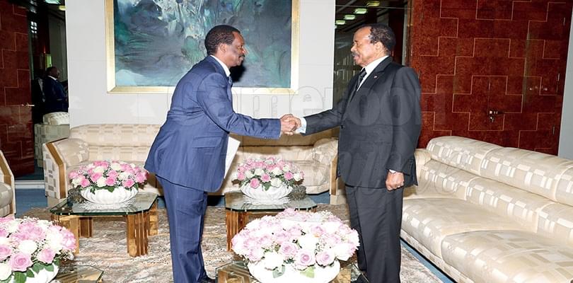 Cameroun-Guinée: Alpha Condé écrit à Paul Biya