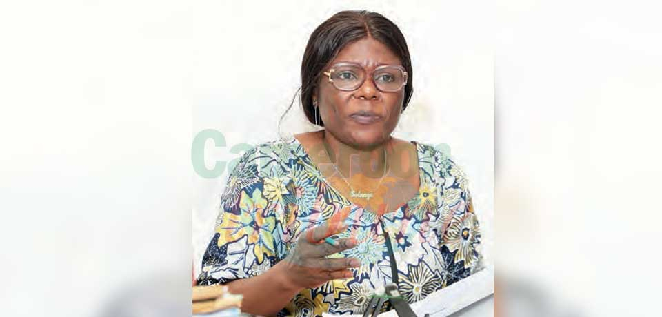 Solange Venerande Douanla, présidente du Conseil de l’Ordre national des opticiens du Cameroun. Solange Venerande Douanla, présidente du Conseil de l’Ordre national des opticiens du Cameroun.