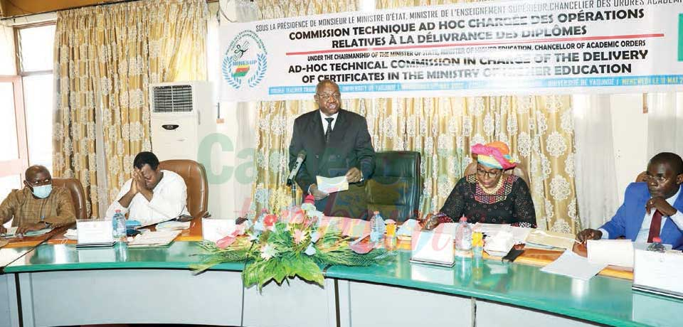 Délivrance des diplômes universitaires: La conservation des données en question