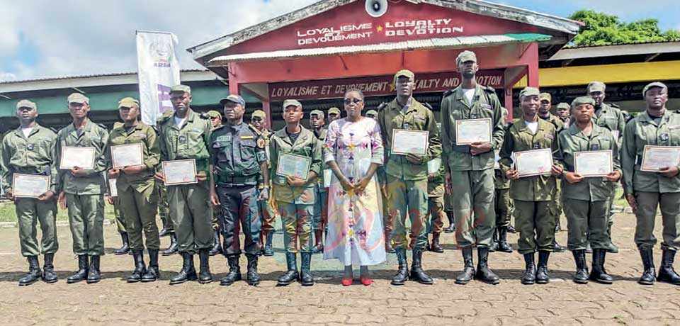 South West : NASLA Trainees End Military Course