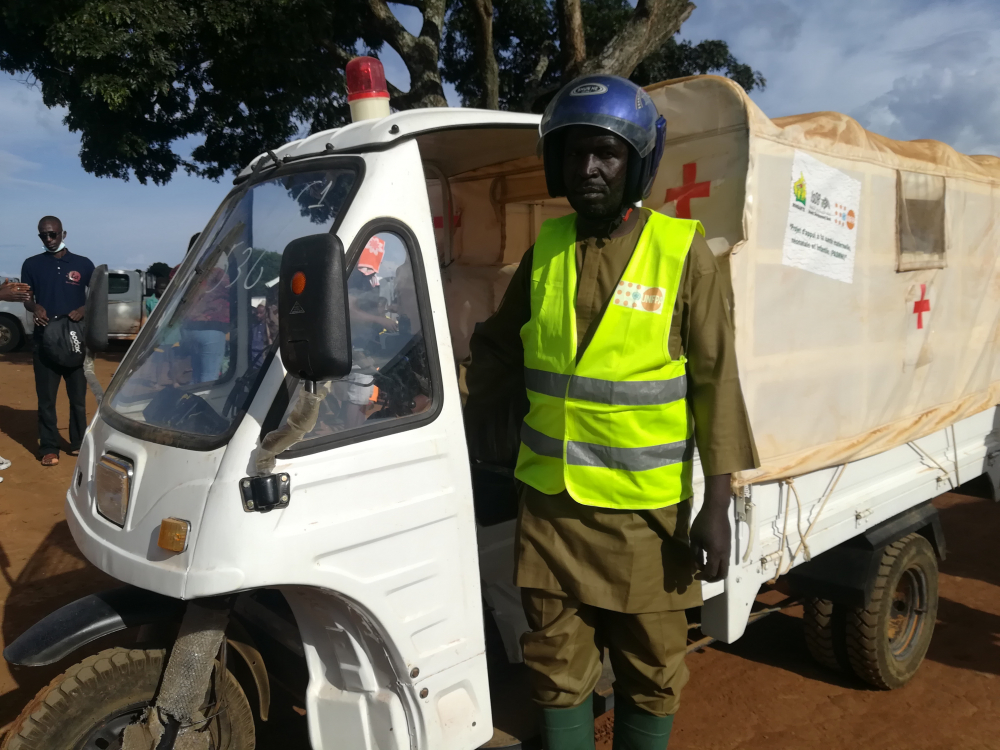 Hassana Yawa: “Bad roads have never stopped my work.” Hassana Yawa: “Bad roads have never stopped my work.”
