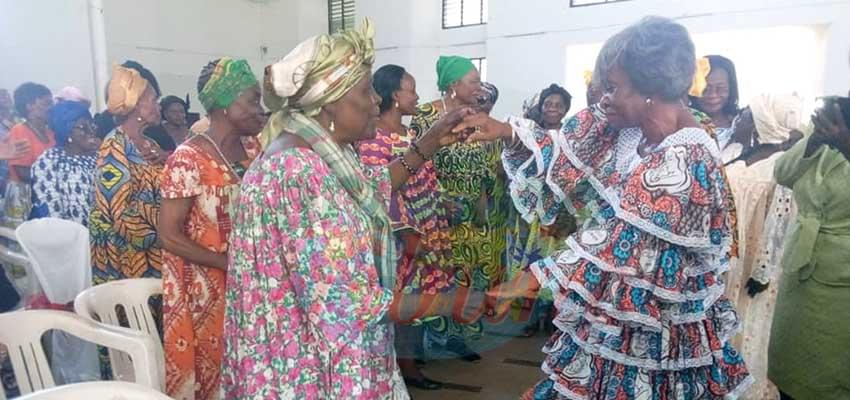 Fête des mères: la reconnaissance de la sénatrice Din Bell