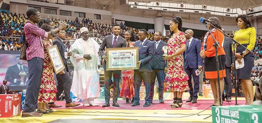 Youth Connekt Cameroon a le soutien de nombreux modèles à l’instar de Samuel Eto’o. Youth Connekt Cameroon a le soutien de nombreux modèles à l’instar de Samuel Eto’o.
