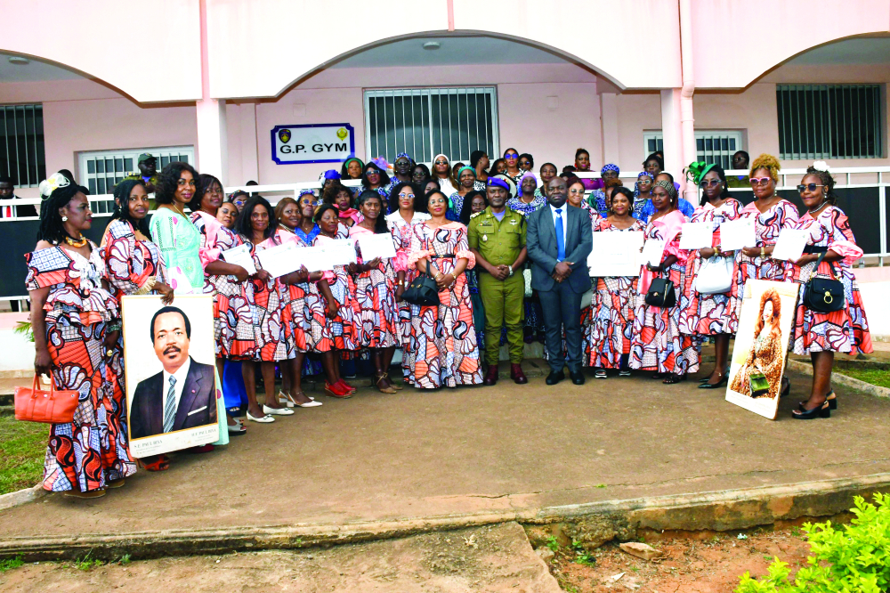 Usage des TIC Les « Colombes PARE » renforcent leurs compétences Usage des TIC Les « Colombes PARE » renforcent leurs compétences