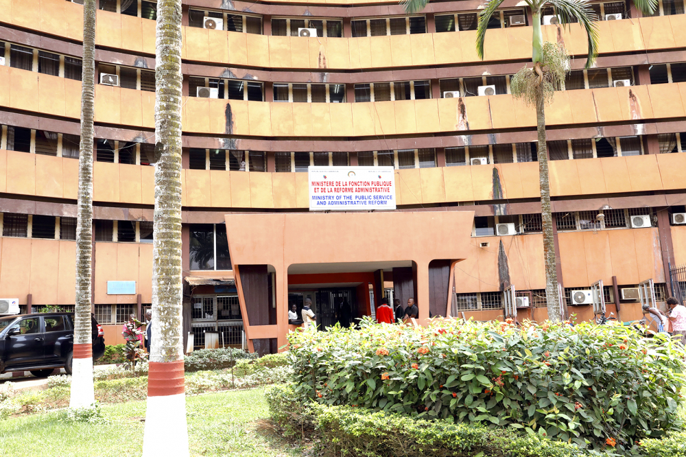 Public Service Examinations : Online Registration Now Possible Public Service Examinations : Online Registration Now Possible