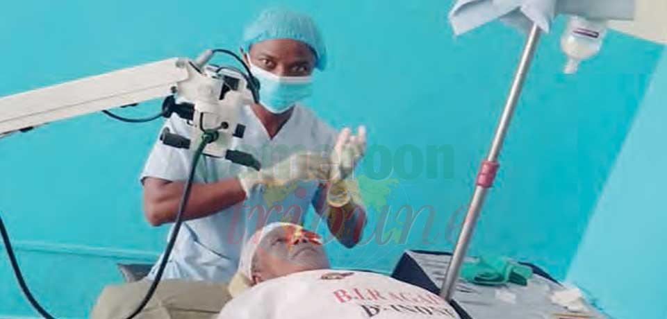 Les ophtalmologues de ce corps de l’armée sont à Garoua-Boulaï, région de l’Est, pour une campagne de chirurgie de la cataracte du 19 au 25 juillet 2022.