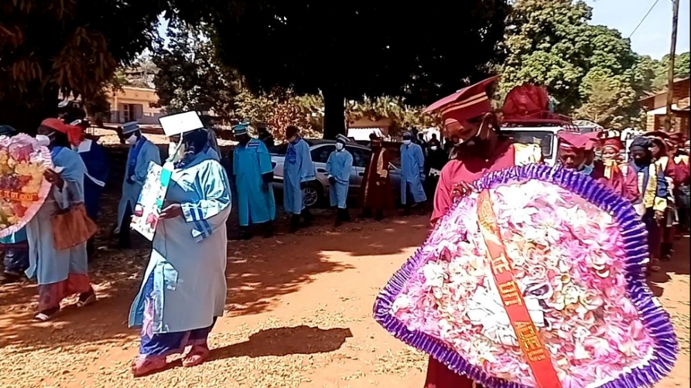 Solidarité chez les enseignants : union sacrée autour de la craie Solidarité chez les enseignants : union sacrée autour de la craie