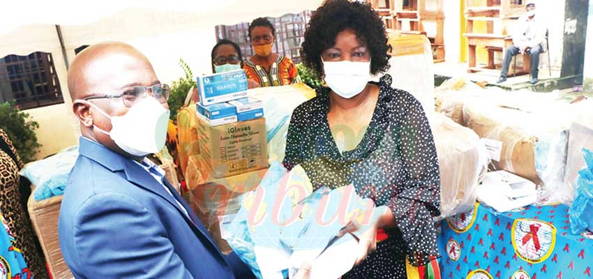 New Bell Health District : African Synergy Donates Anti Covid-19 Materials New Bell Health District : African Synergy Donates Anti Covid-19 Materials