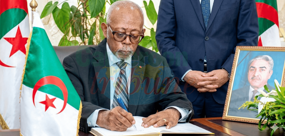 Death of Former Algerian President:Government Sympathises