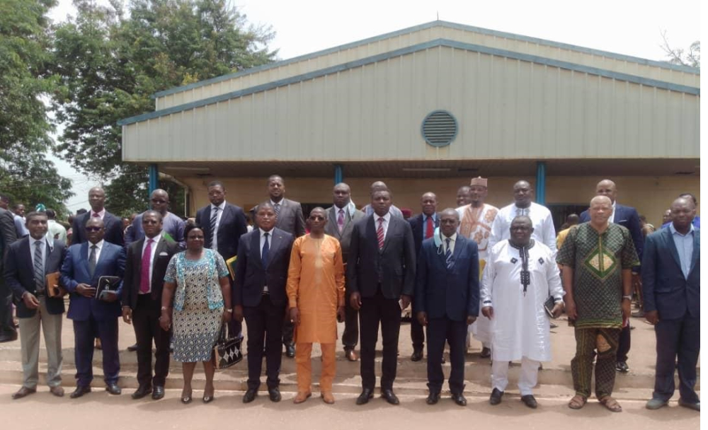 Grève des enseignants  : le gouverneur de la région de l'Est apaise les tensions