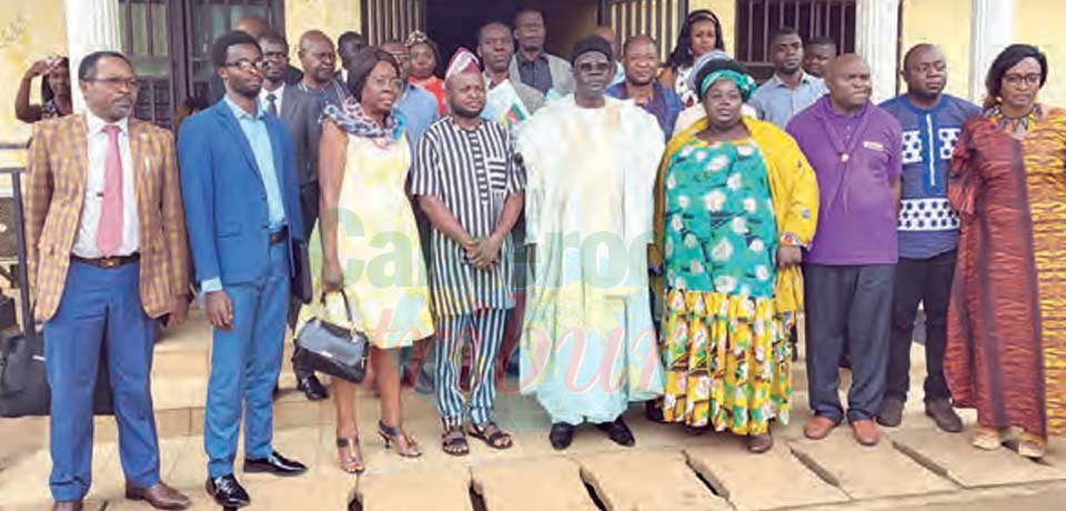 Le ministre de la Jeunesse et de l’Education civique, Mounouna Foutsou, a présidé mercredi à Yaoundé, les travaux du lancement du Conseil national d’éducation populaire. Le ministre de la Jeunesse et de l’Education civique, Mounouna Foutsou, a présidé mercredi à Yaoundé, les travaux du lancement du Conseil national d’éducation populaire.