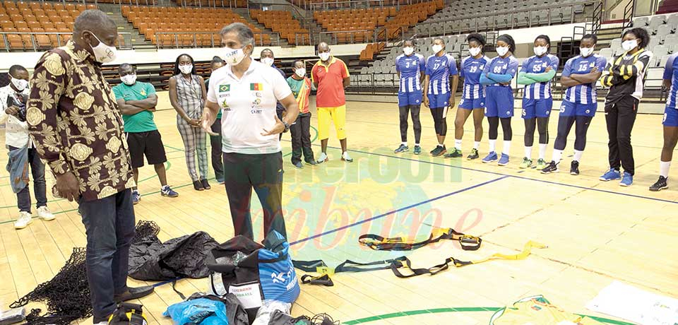 African Women’s Handball Championship : Lionesses Get Material, Technical Support