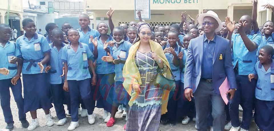 Lycée bilingue de Bobongo : Djaïli Amadou Amal en pédagogue