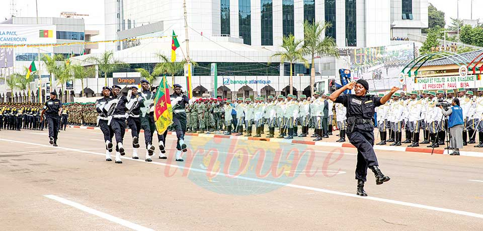 Women In Uniform  :  Yes…They Spiced The Show!