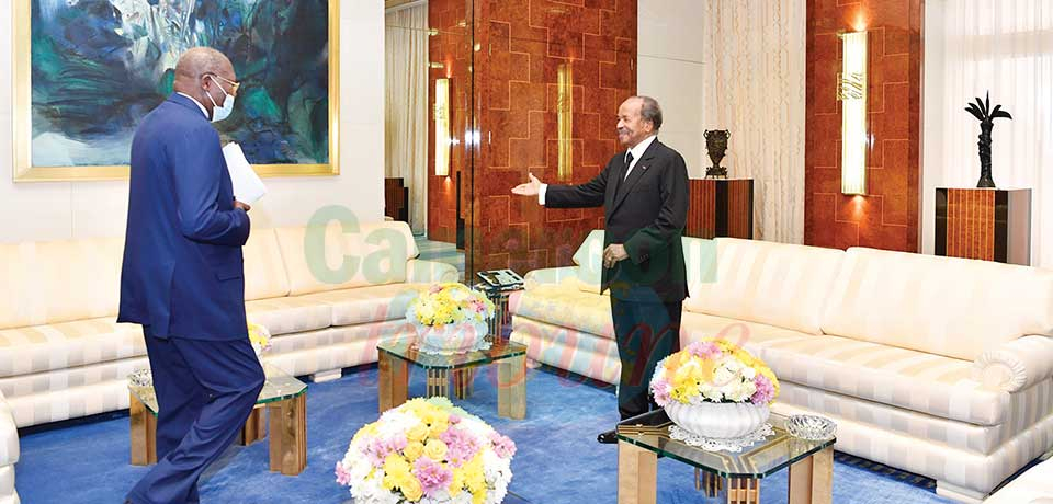 Le président de la République, Paul Biya a longuement reçu à cet effet hier au Palais de l’Unité, le ministre d’Etat, ministre des Industries minières et de la Géologie de la République du Congo, Pierre Oba, envoyé spécial du président Denis Sassou N’Gues Le président de la République, Paul Biya a longuement reçu à cet effet hier au Palais de l’Unité, le ministre d’Etat, ministre des Industries minières et de la Géologie de la République du Congo, Pierre Oba, envoyé spécial du président Denis Sassou N’Gues