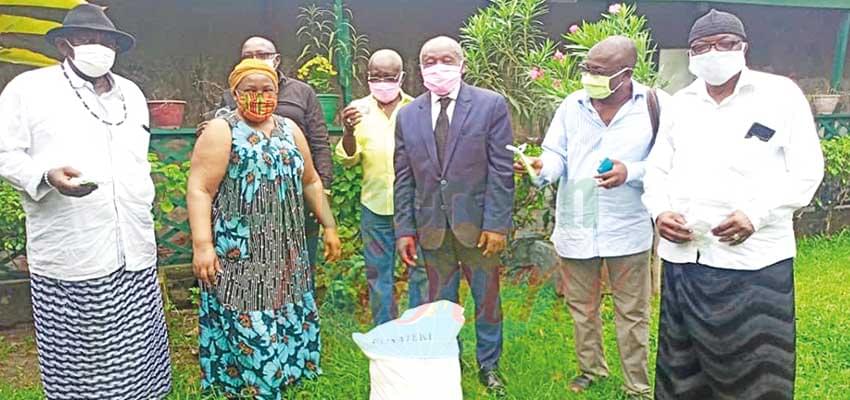 Douala : l’Afed offre 4.500 masques lavables