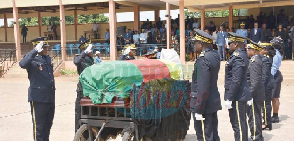 Sûreté nationale: Des honneurs pour Carson Ndongo Efamba