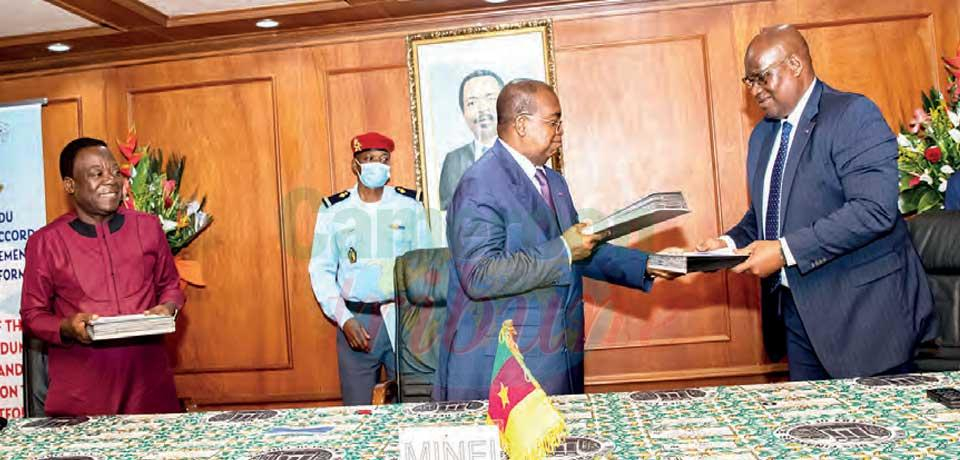 Le ministre des Finances, Louis Paul Motaze a signé hier un protocole d’accord y relatif hier à Yaoundé avec le guichet unique des opérations du commerce extérieur.
