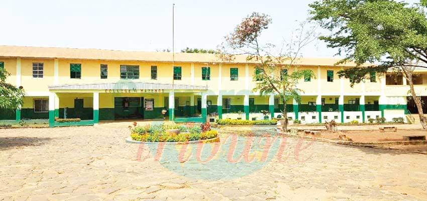 Ecusson du collège de Mazenod : les élèves musulmans exemptés Ecusson du collège de Mazenod : les élèves musulmans exemptés