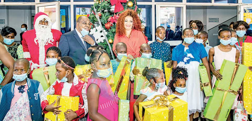L’épouse du chef de l’Etat a offert des cadeaux à 240 enfants au CHRACERH.