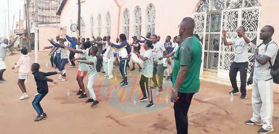 Nanbudo : Sporty Club Celebrates Trophies