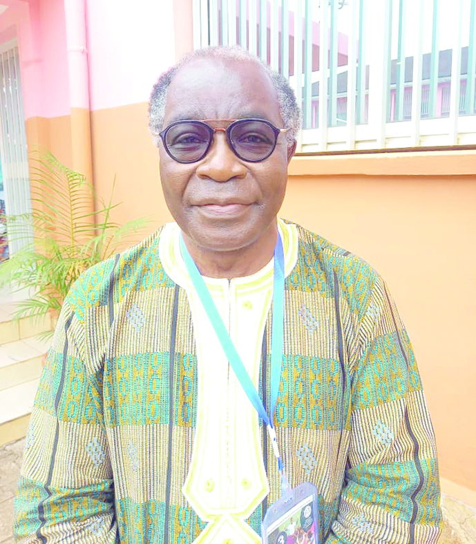 Dr Hermann Oba Biya, consultant en éducation.