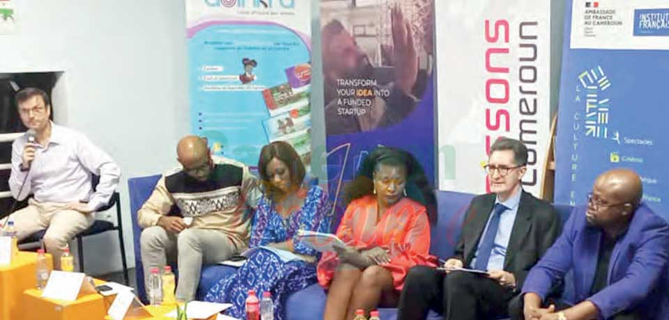 La lauréate du prix « Label IFC Innovation 2022 » a présenté sa plateforme numérique de littérature jeunesse à la presse jeudi à Douala.