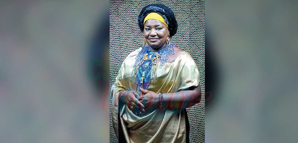 Queen Eteme, artiste musicienne.