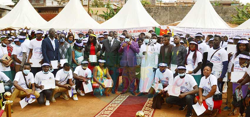 Bafoussam : l’excellence scolaire primée Bafoussam : l’excellence scolaire primée