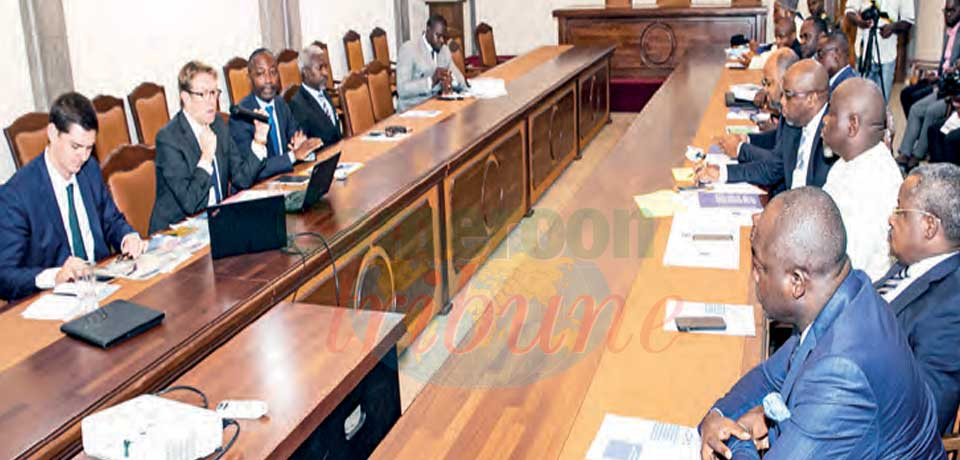 Formation des cadres d’administration : le Cameroun et la France gardent le contact