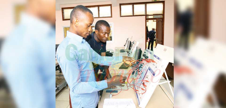 Lutte contre le chômage : l’emploi jeunes à bras-le-corps