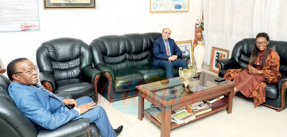 L’ambassadeur d’Algérie à la Sopecam L’ambassadeur d’Algérie à la Sopecam