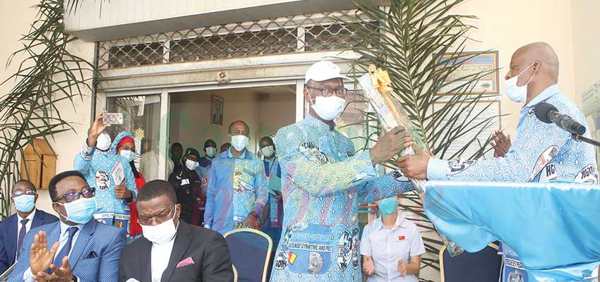 Hôpital gynéco-obstétrique et pédiatrique de Yaoundé : les aurevoirs du Pr. Angwafo III