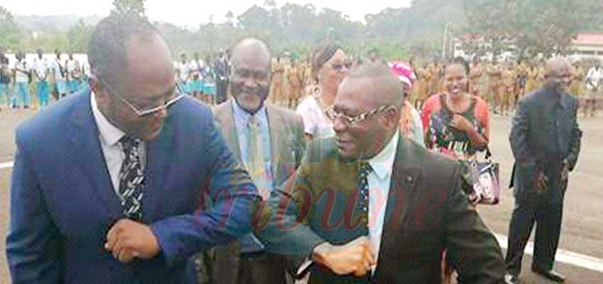 Ebolowa : on salue…des coudes Ebolowa : on salue…des coudes