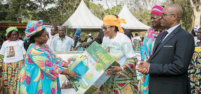 Dons de Cerac: le tour de Lembe-Yezoum Dons de Cerac: le tour de Lembe-Yezoum