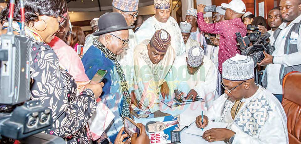 Livre: L’histoire de Paul Biya