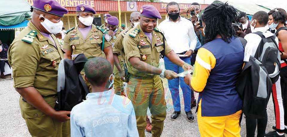 Une cérémonie de remise de fournitures scolaires présidée hier par le colonel Raymond Jean Charles Beko’o Abondo, chef de corps.