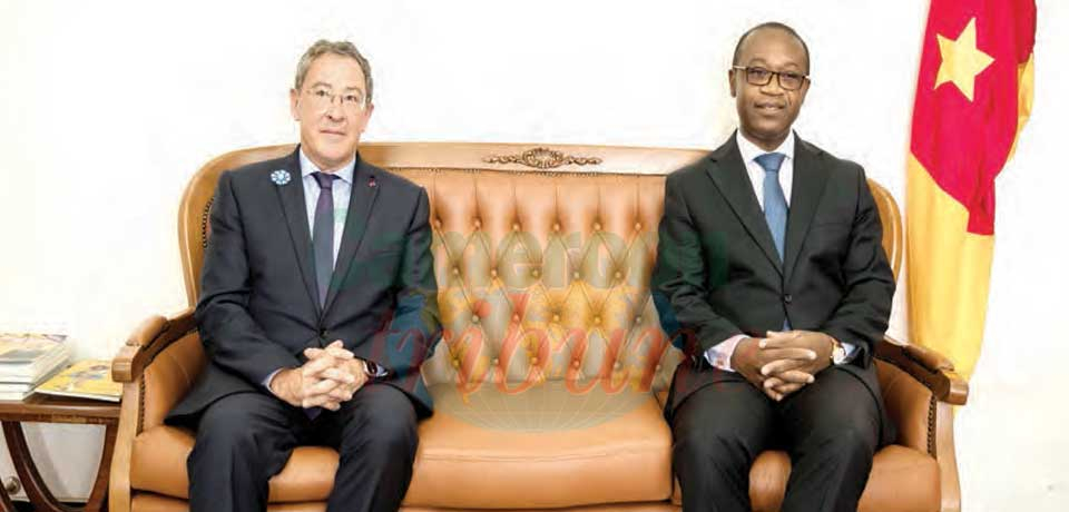 Le ministre Achille Bassilekin III en a discuté vendredi dernier à Yaoundé avec l’ambassadeur Thierry Marchand.