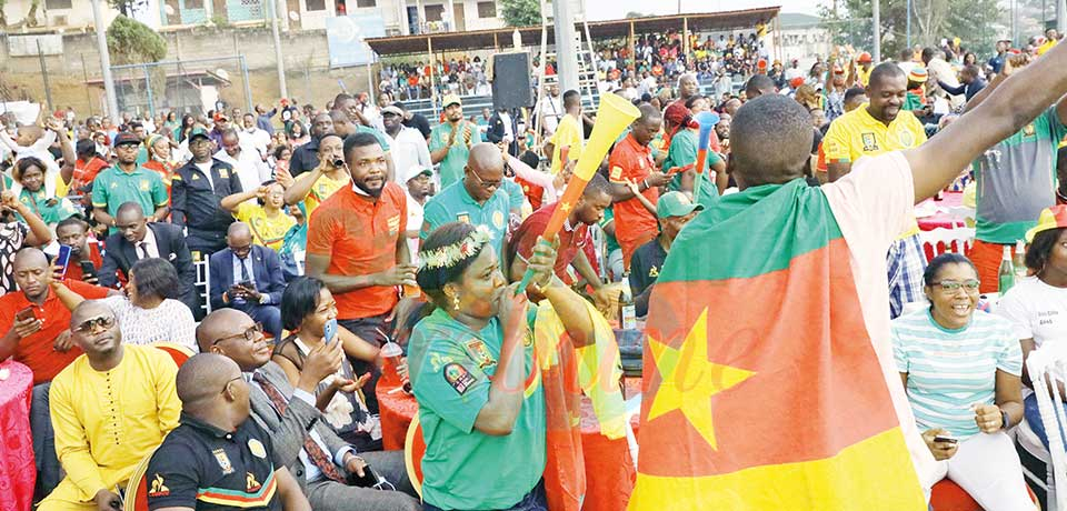 Les supporters ont vécu le match Cameroun-Ethiopie en toute émotion du côté du village de la CAN basé au Club France.