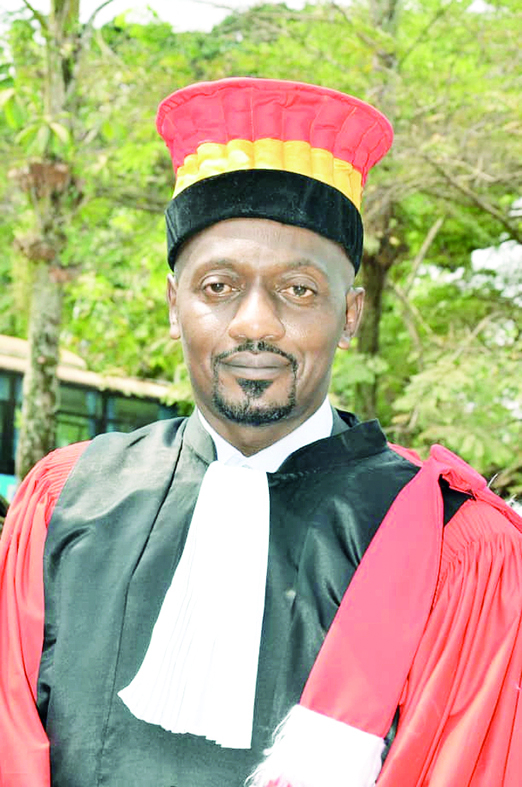 Pr. Ramses Tsana Nguegang, maître de conférences en Science Politique, Université de Douala.