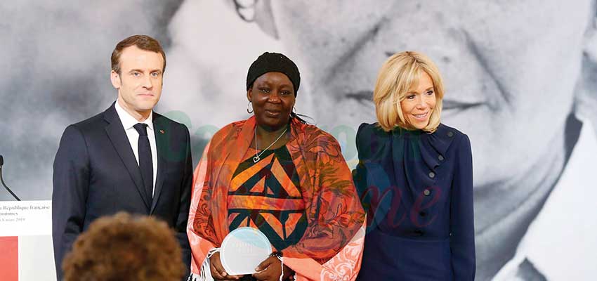 Prix Simone-Veil: une Camerounaise honorée Prix Simone-Veil: une Camerounaise honorée
