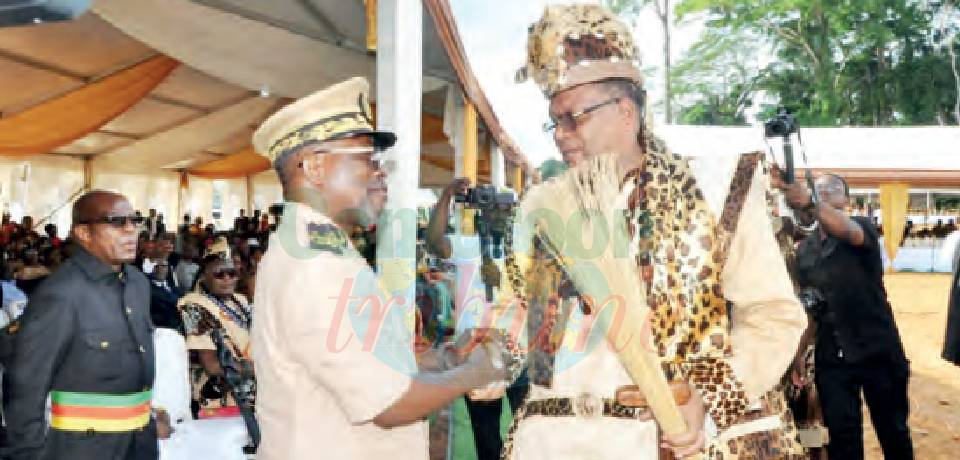 Sud: Éric Engamba sur le trône des Yemvak