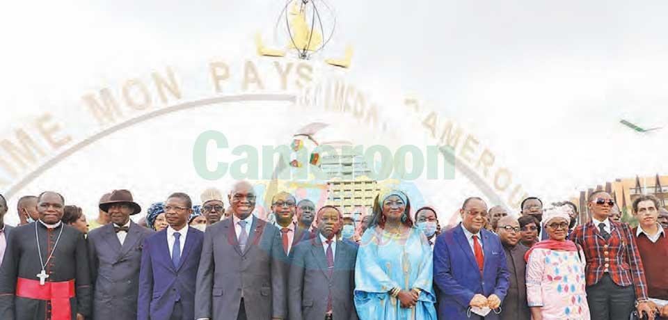 Un monument Patriote pour célébrer l’unité du Cameroun. Un monument Patriote pour célébrer l’unité du Cameroun.