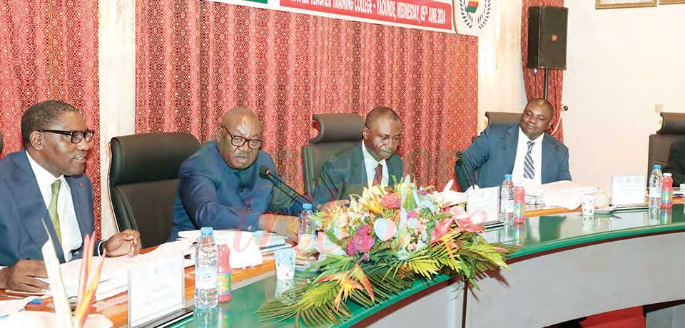 Les membres de la Commission pendant les assises d’hier à Yaoundé. Les membres de la Commission pendant les assises d’hier à Yaoundé.